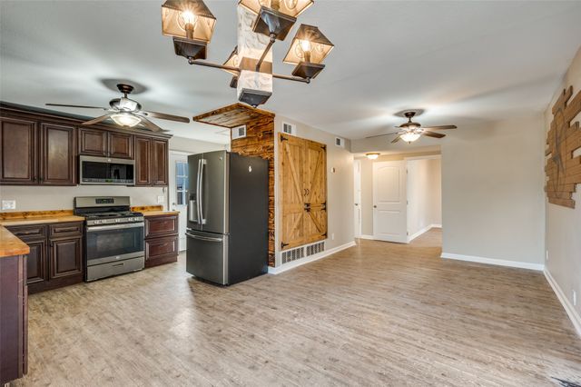 103 E 8th Street, Shady Shores, TX 76208