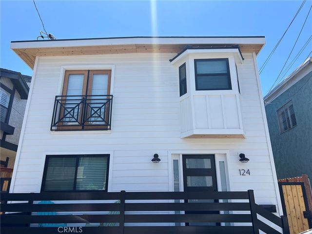 124 Lyndon Street, Hermosa Beach, CA 90254