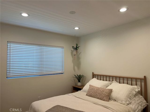 124 Lyndon Street, Hermosa Beach, CA 90254