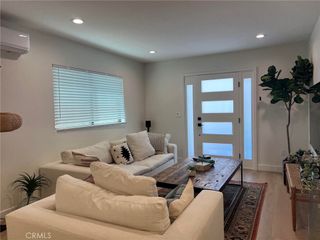 124 Lyndon Street, Hermosa Beach, CA 90254