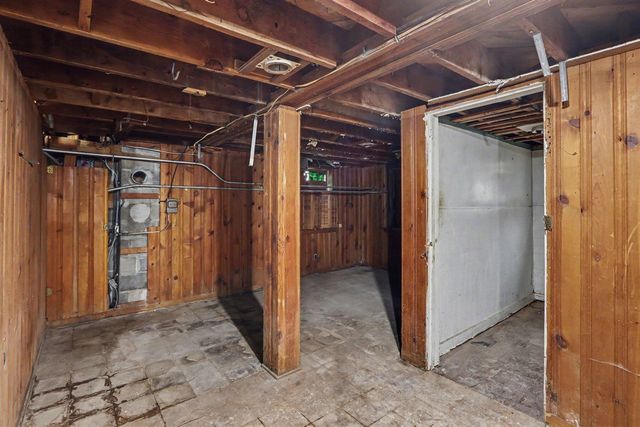 675 10th Street, Plainwell, MI 49080