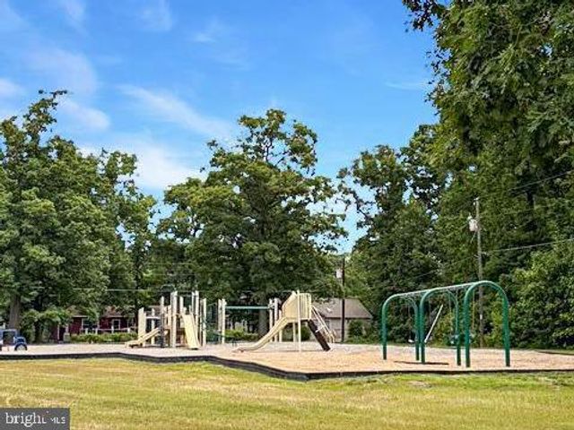 604 YORKTOWN BLVD, Locust Grove, VA 22508