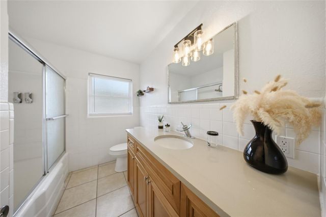 314 E SUNSET STREET, Groveland, FL 34736