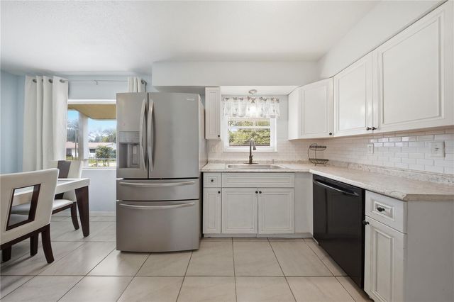 314 E SUNSET STREET, Groveland, FL 34736