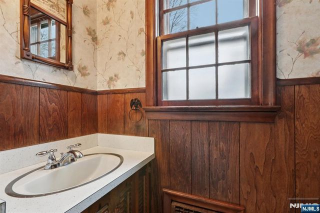 401 Walnut Street, Nutley, NJ 07110