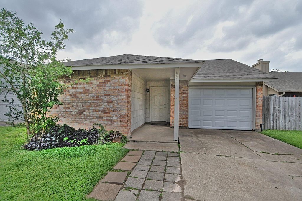 6327 Porterway Drive, Houston, TX 77084