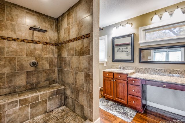 125 Sunway Dr, San Antonio, TX 78232