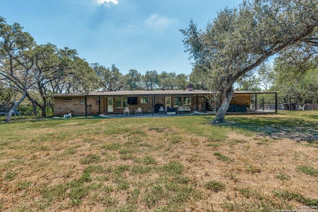 125 Sunway Dr, San Antonio, TX 78232