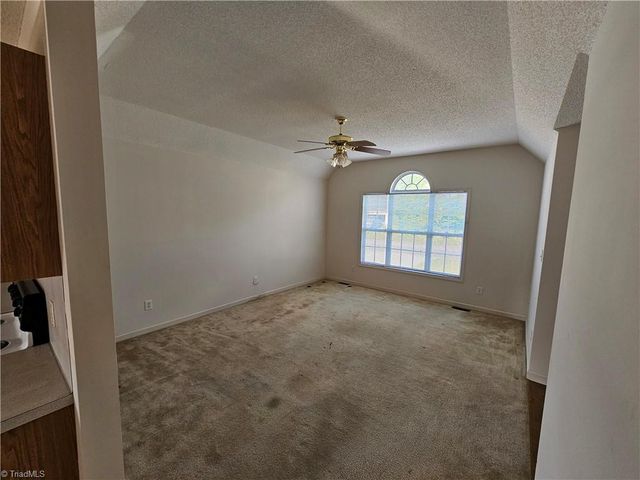 130 Cloverfield Court, Winston-salem, NC 27127