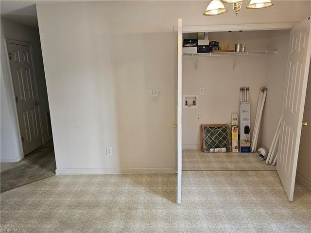 130 Cloverfield Court, Winston-salem, NC 27127
