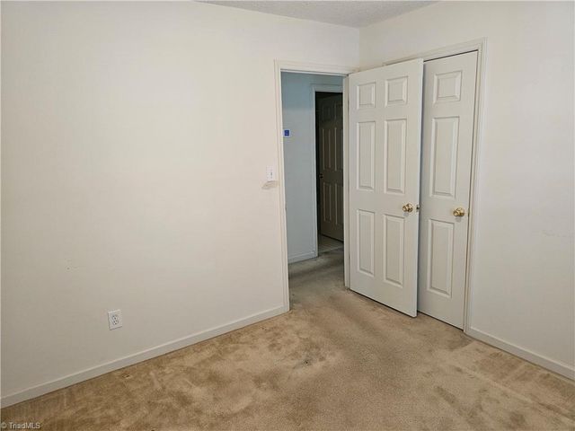 130 Cloverfield Court, Winston-salem, NC 27127