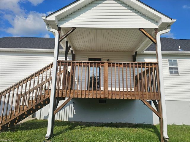 130 Cloverfield Court, Winston-salem, NC 27127