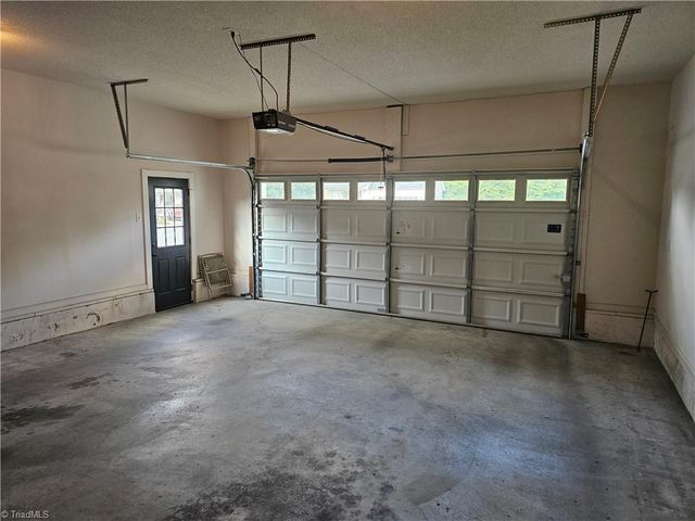 130 Cloverfield Court, Winston-salem, NC 27127