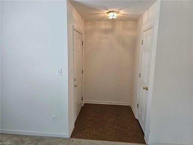 130 Cloverfield Court, Winston-salem, NC 27127