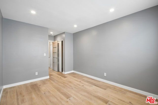 252 S New Hampshire Avenue 15, Los Angeles, CA 90004