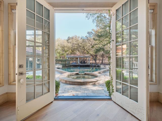 4511 Island CV, Austin, TX 78731