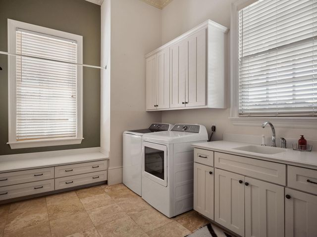 4511 Island CV, Austin, TX 78731