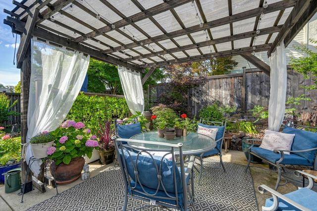 3411 Stoney Rd, Rocklin, CA 95765