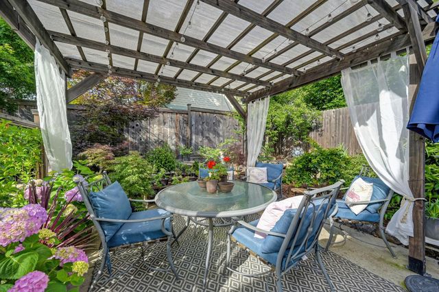 3411 Stoney Rd, Rocklin, CA 95765