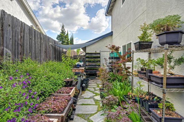 3411 Stoney Rd, Rocklin, CA 95765