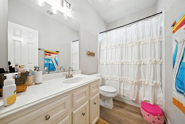 3911 Princeton Park Court, Pasadena, TX 77058