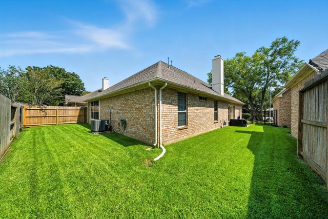 3911 Princeton Park Court, Pasadena, TX 77058