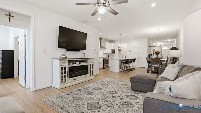 9212 Cerulean Pl, Richmond, VA 23238