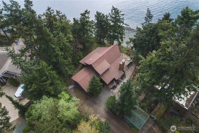 7616 Cypress Way, Anacortes, WA 98221