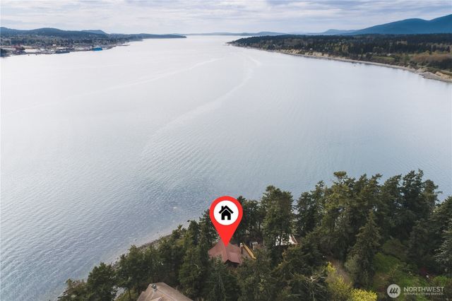 7616 Cypress Way, Anacortes, WA 98221