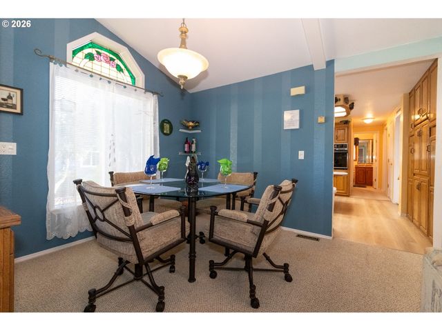 136 43RD Way, Florence, OR 97439