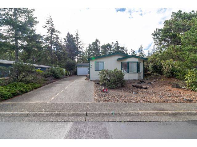 136 43RD Way, Florence, OR 97439