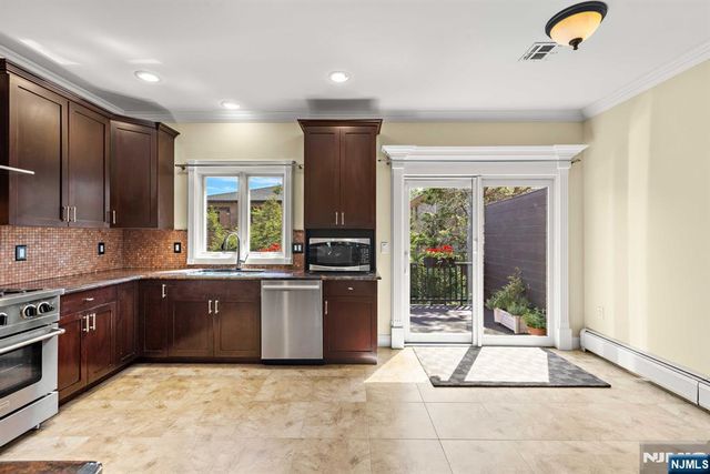 90 Washington Avenue C0090, Cliffside Park, NJ 07010