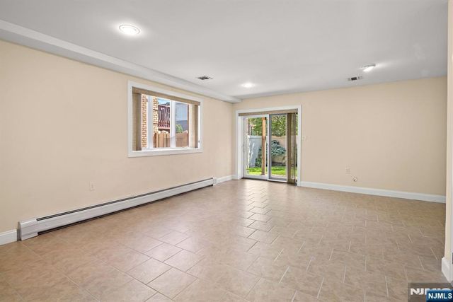 90 Washington Avenue C0090, Cliffside Park, NJ 07010