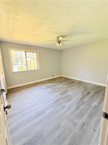 1445 Diplomat Drive, Riverdale, GA 30296