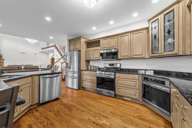 155 St. James CIRCLE, Union Grove, WI 53182
