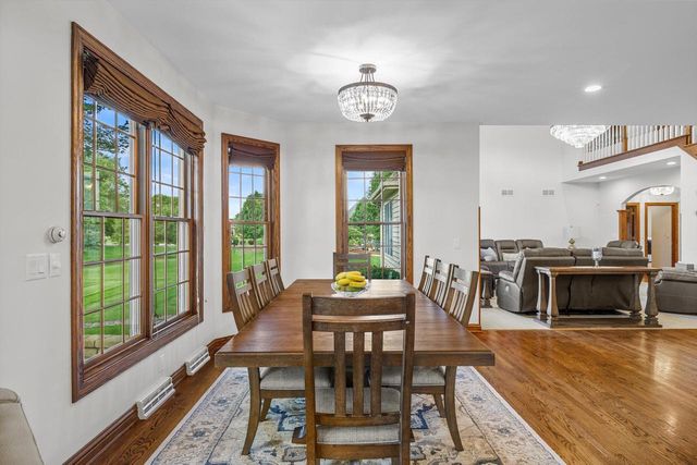 155 St. James CIRCLE, Union Grove, WI 53182