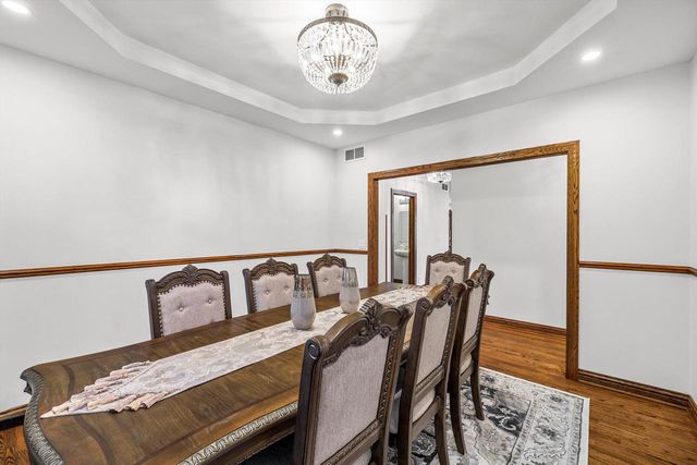 155 St. James CIRCLE, Union Grove, WI 53182