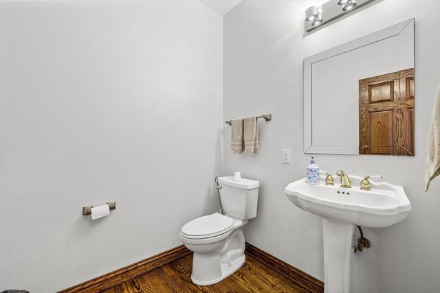 155 St. James CIRCLE, Union Grove, WI 53182