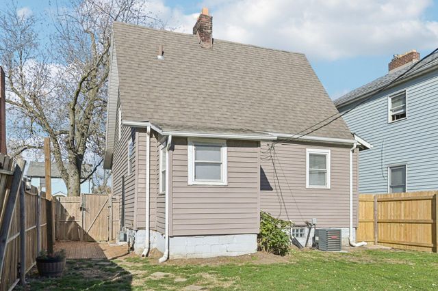 995 E 17th Avenue, Columbus, OH 43211