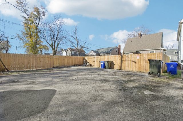 995 E 17th Avenue, Columbus, OH 43211