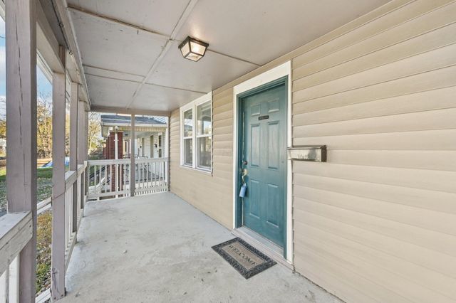 995 E 17th Avenue, Columbus, OH 43211