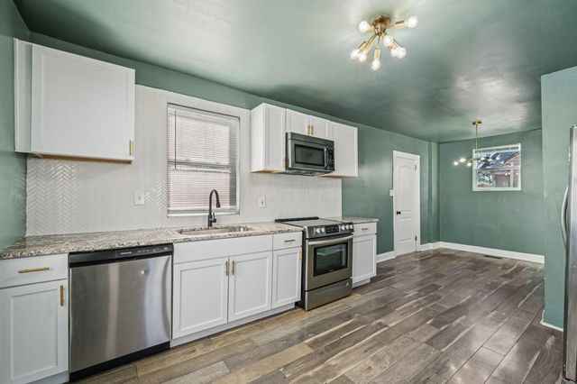 995 E 17th Avenue, Columbus, OH 43211