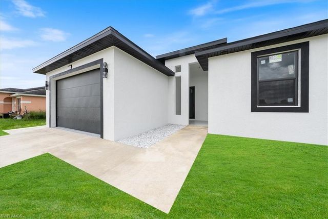 132-134 Harold AVE S, Lehigh Acres, FL 33973