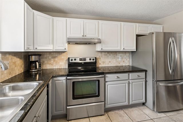1521 S Carr Street, Lakewood, CO 80232