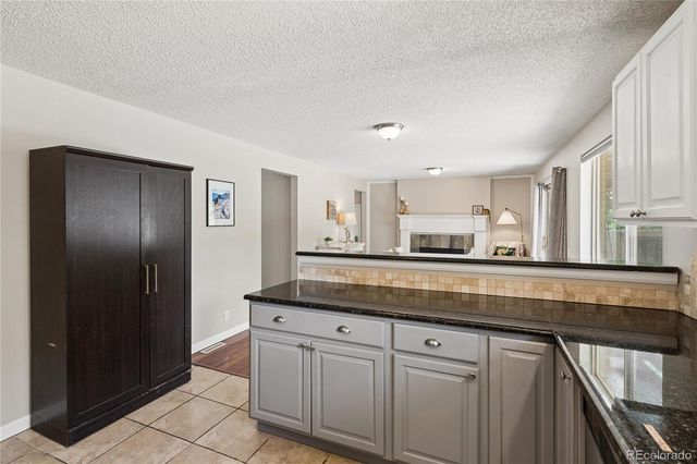 1521 S Carr Street, Lakewood, CO 80232