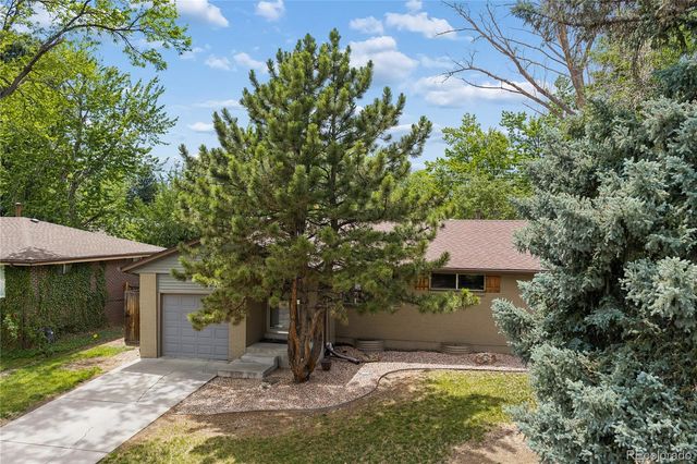 1521 S Carr Street, Lakewood, CO 80232