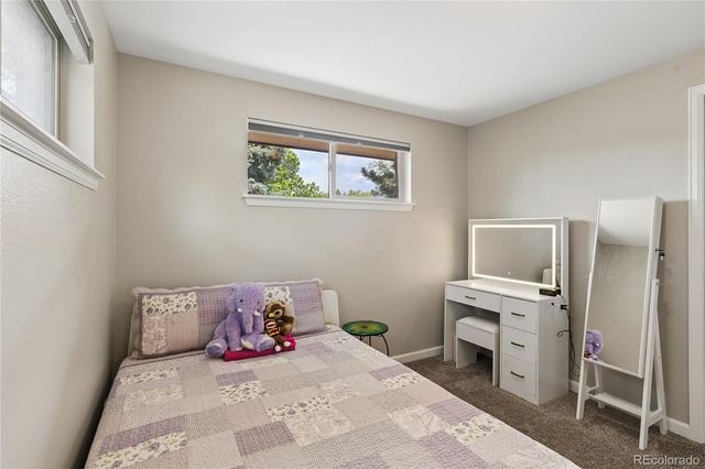 1521 S Carr Street, Lakewood, CO 80232