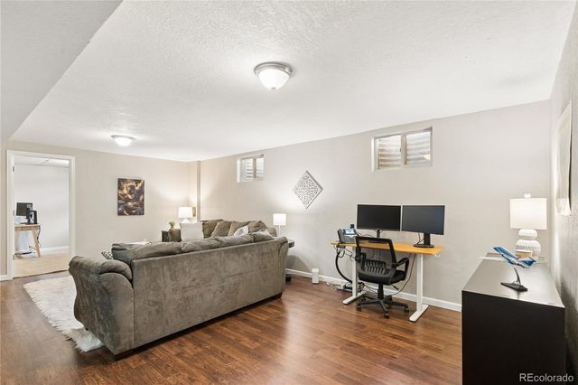 1521 S Carr Street, Lakewood, CO 80232