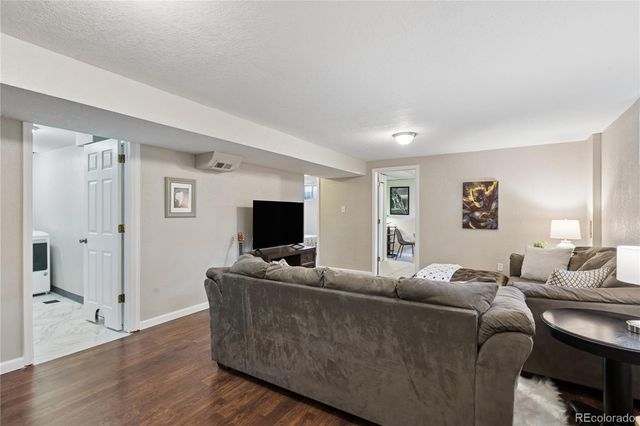 1521 S Carr Street, Lakewood, CO 80232