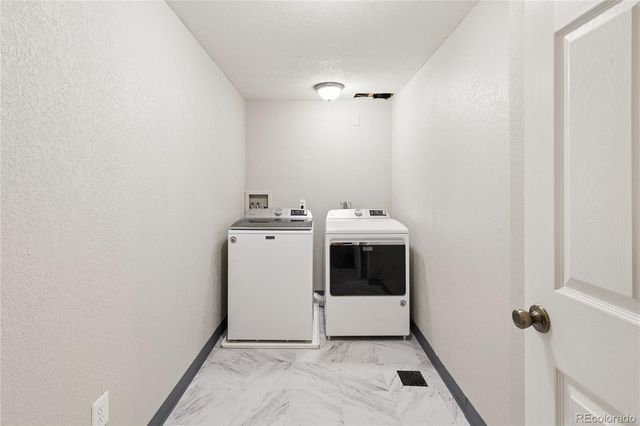 1521 S Carr Street, Lakewood, CO 80232